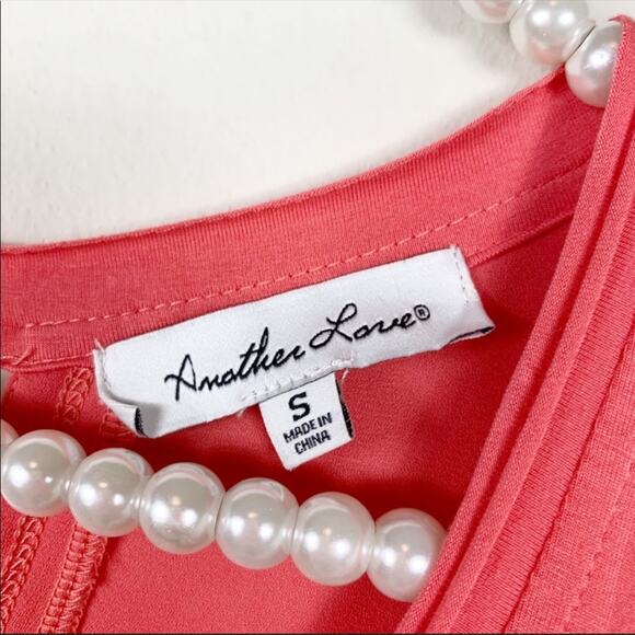 Another Love CORAL ORANGE V NECK OPEN BACK SHORT SLEEVE TEE SMALL - Picture 3 of 5